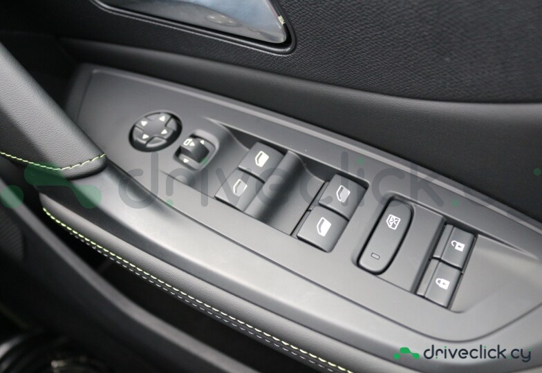 Peugeot 308 White