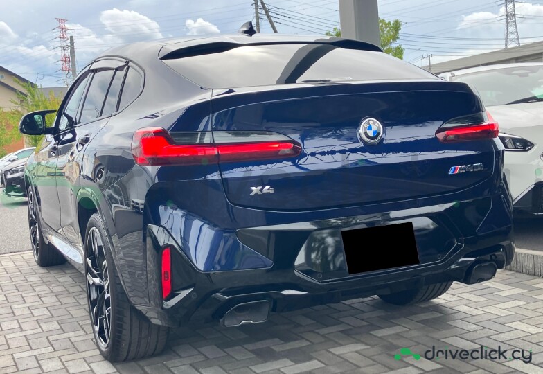 BMW X4 Blue