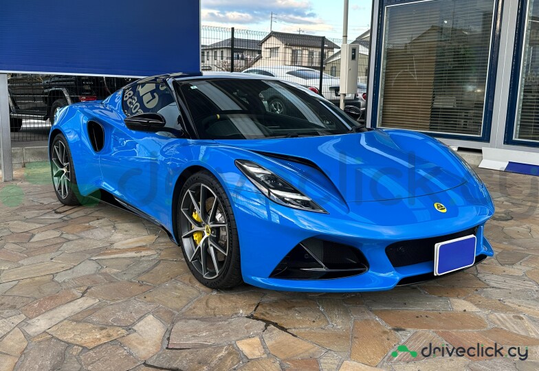Lotus Emira Синий