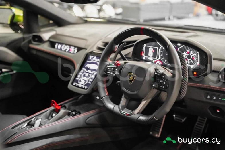 Lamborghini Revuelto Green