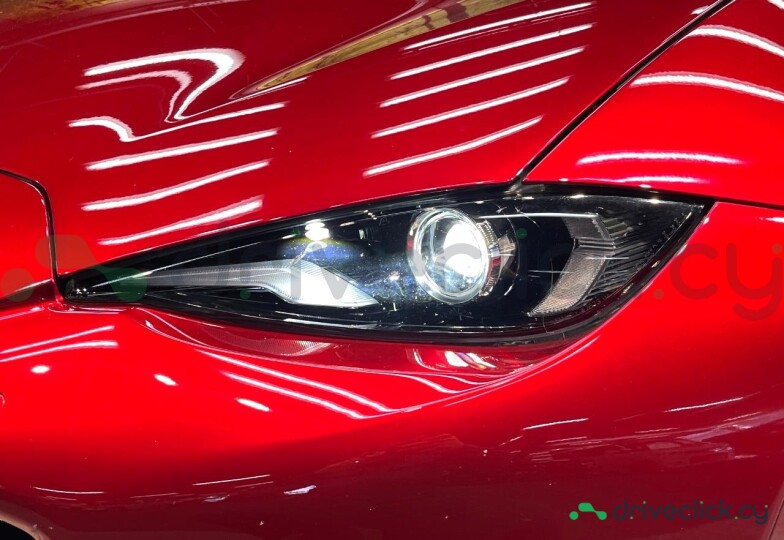 Mazda Roadster Red
