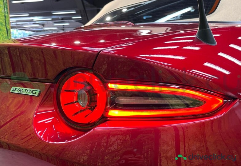 Mazda Roadster Red