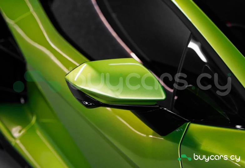 Lamborghini Revuelto Green