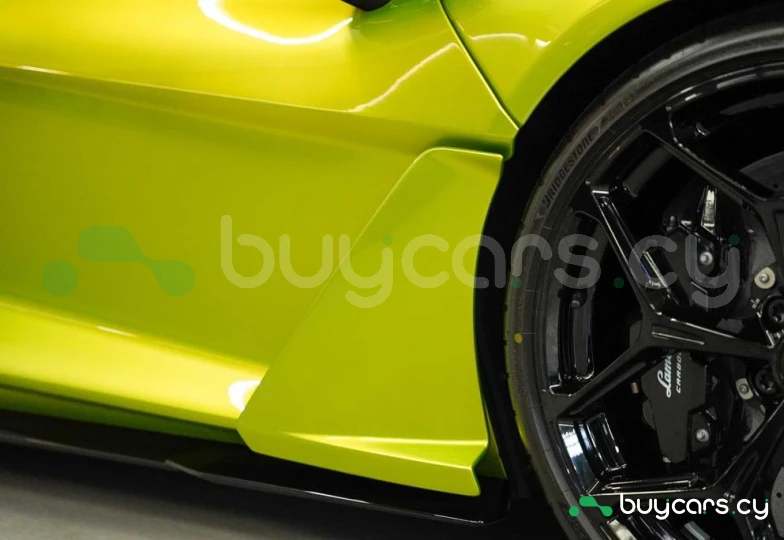 Lamborghini Revuelto Green