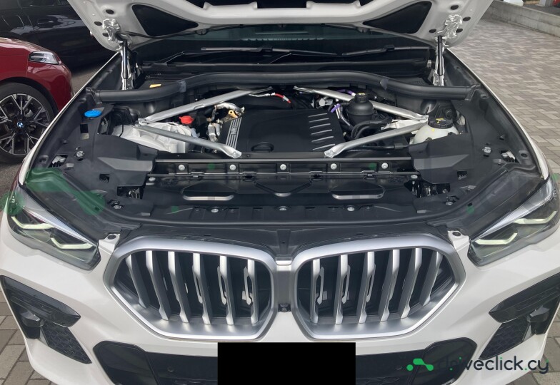 BMW X6 White