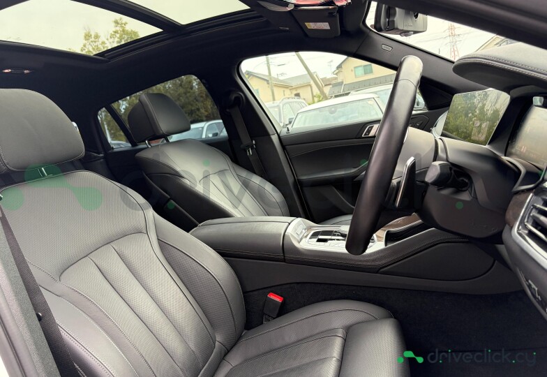 BMW X6 White