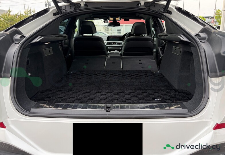 BMW X6 White