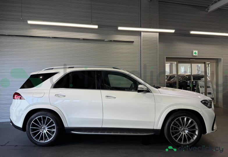Mercedes GLE-class White