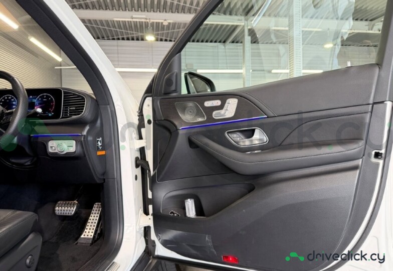 Mercedes GLE-class White