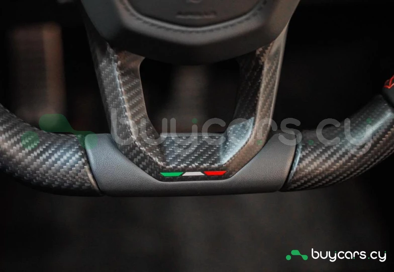 Lamborghini Revuelto Green