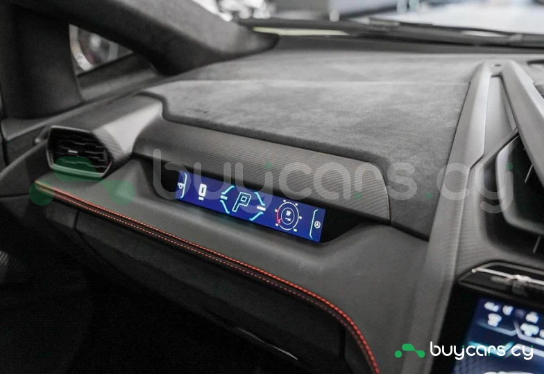 Lamborghini Revuelto Green