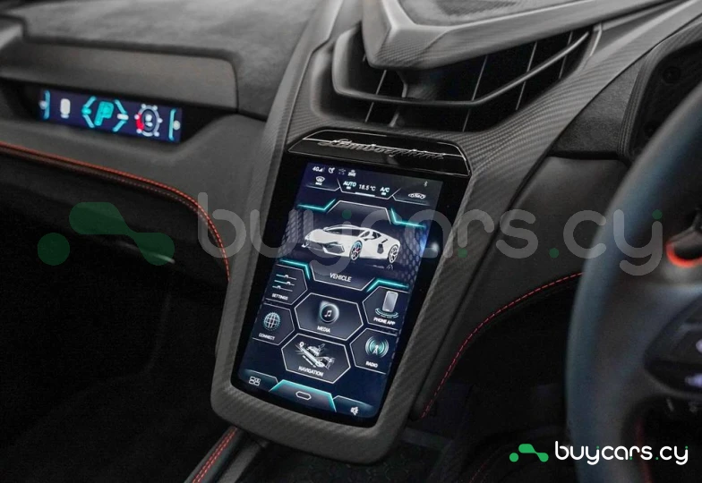 Lamborghini Revuelto Green