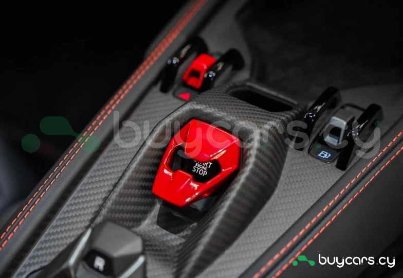 Lamborghini Revuelto Green