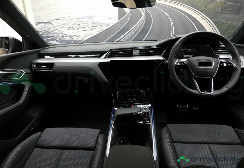 Audi Q8 e-tron Grey