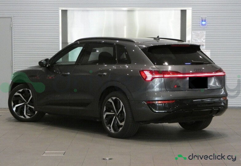 Audi Q8 e-tron Grey