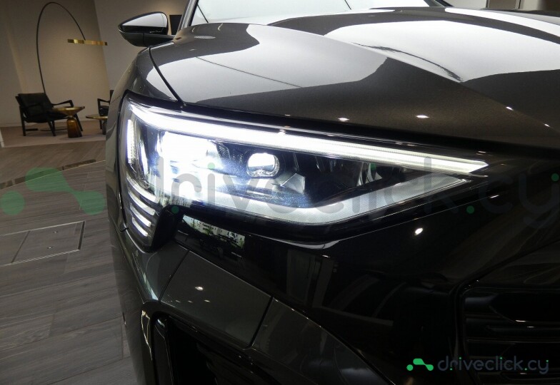 Audi Q8 e-tron Grey