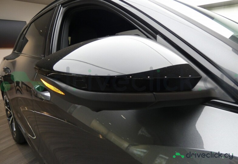 Audi Q8 e-tron Grey
