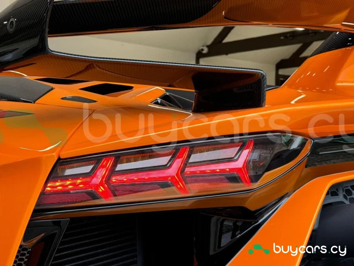 Lamborghini Aventador Оранжевый