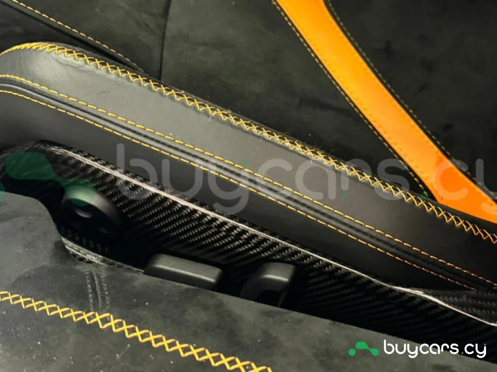 Lamborghini Aventador Оранжевый