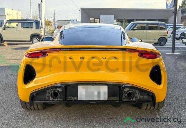 Lotus Emira Желтый