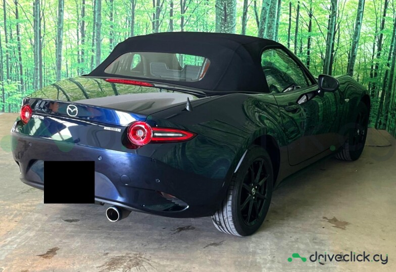 Mazda Roadster Blue