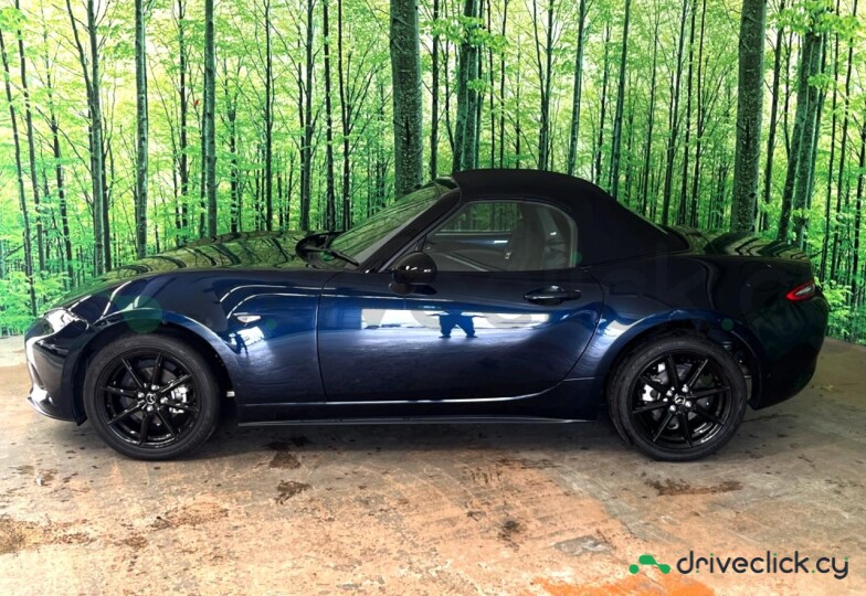 Mazda Roadster Blue