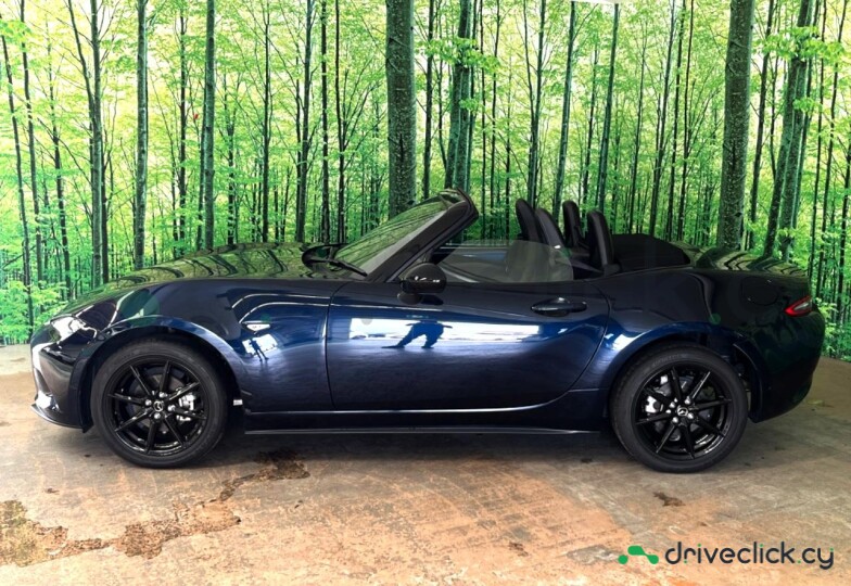 Mazda Roadster Blue
