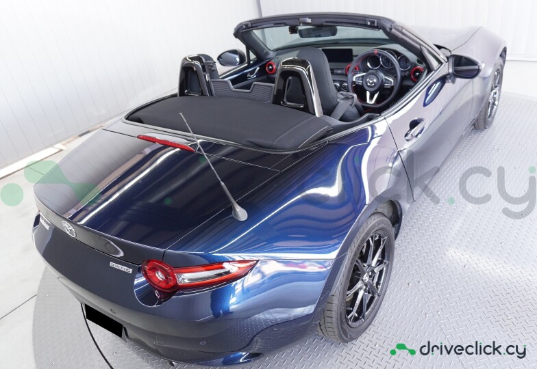Mazda Roadster Blue
