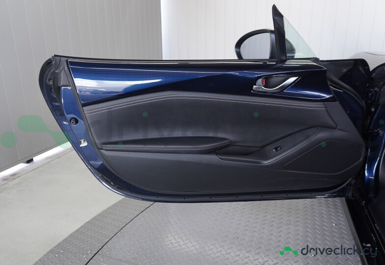 Mazda Roadster Blue