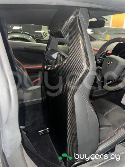 Lamborghini Aventador Серый