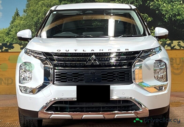 Mitsubishi Outlander White