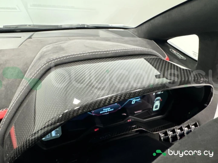 Lamborghini Aventador Серый