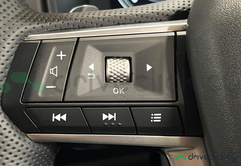 Mitsubishi Outlander White