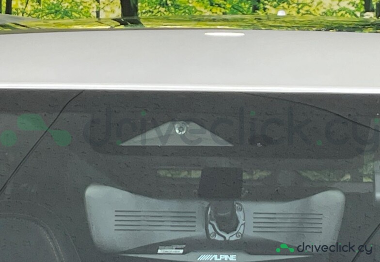 Mitsubishi Outlander White