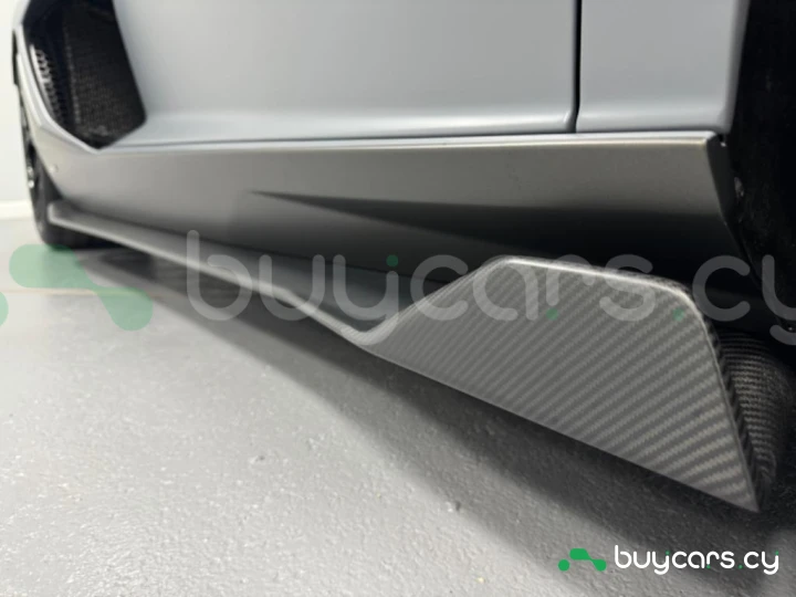 Lamborghini Aventador Серый