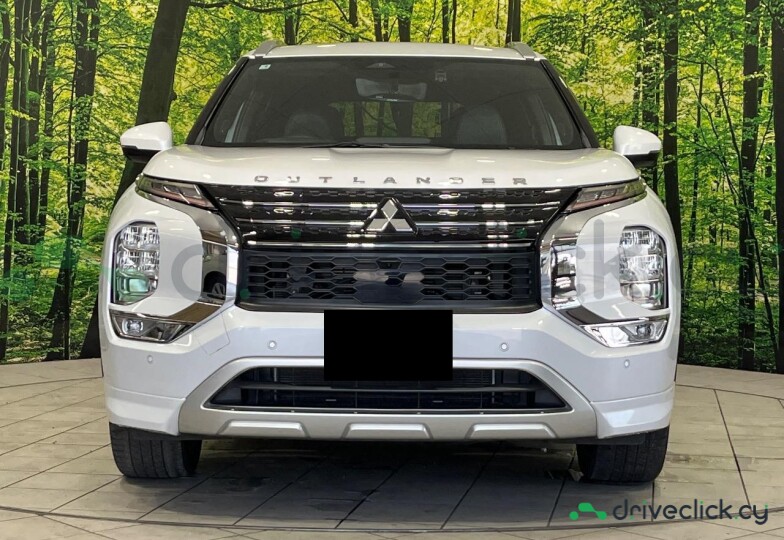 Mitsubishi Outlander White