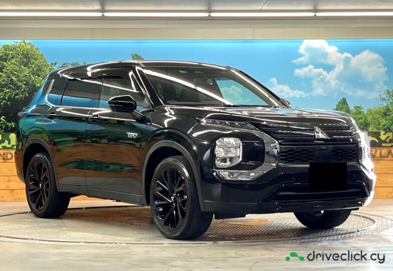 Mitsubishi Outlander Black