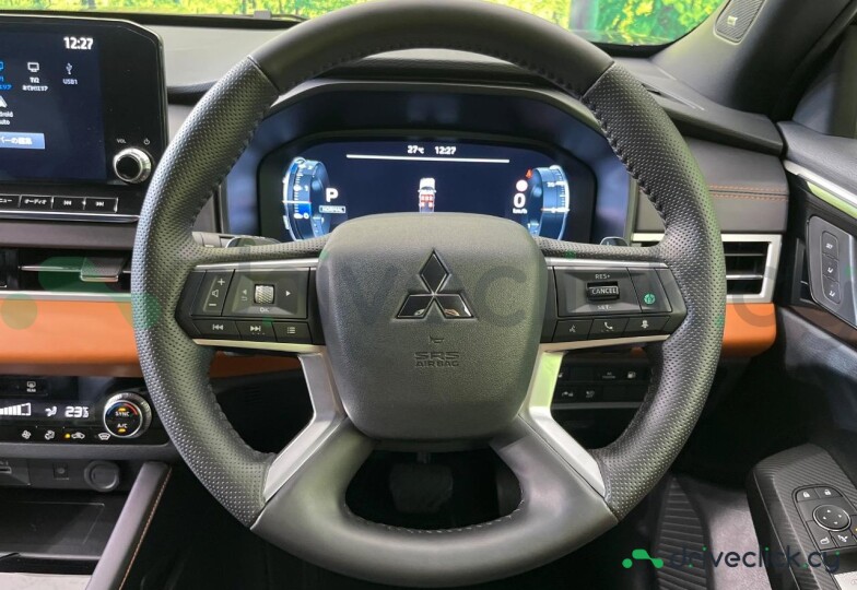 Mitsubishi Outlander Black