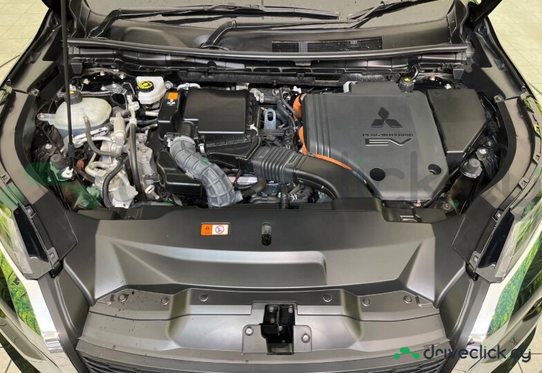 Mitsubishi Outlander Black