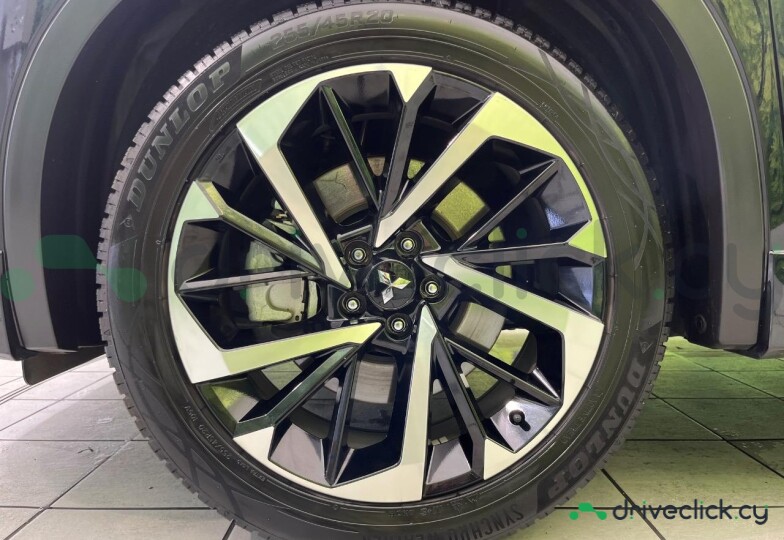 Mitsubishi Outlander Black