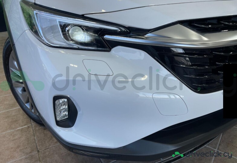 Subaru Levorg White