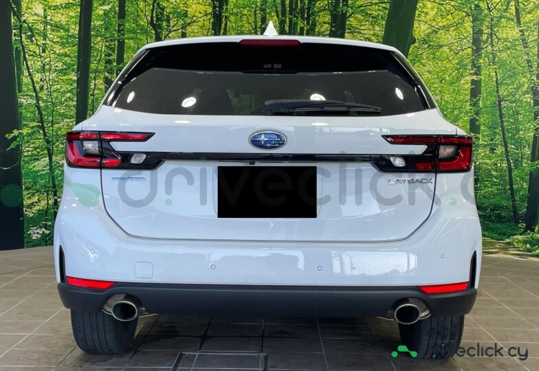 Subaru Levorg White