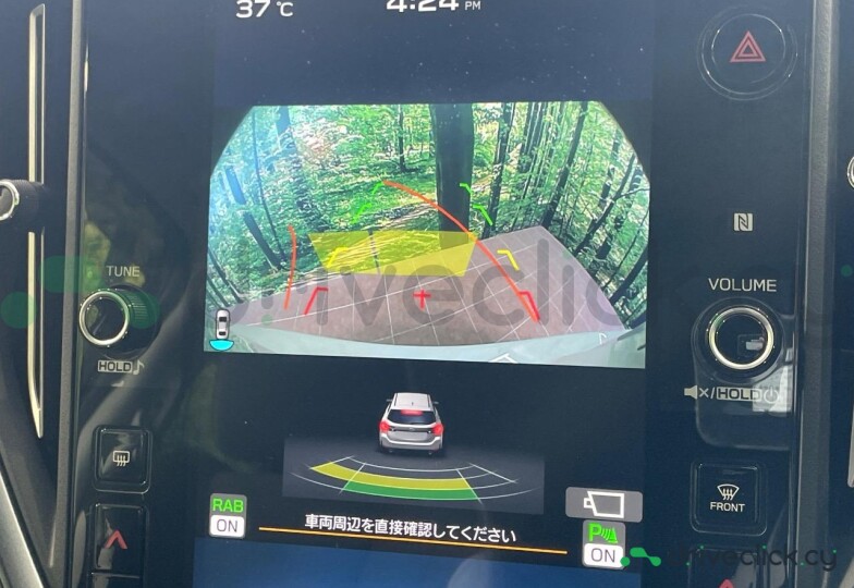 Subaru Levorg White