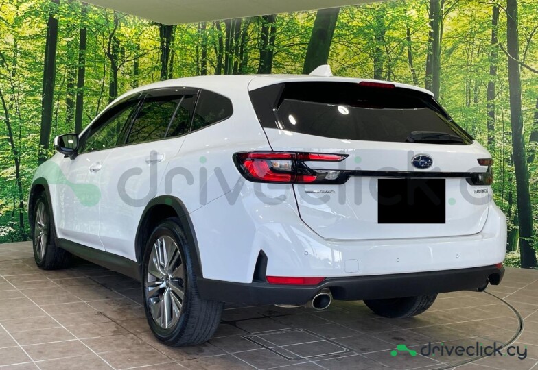 Subaru Levorg White