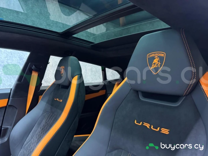 Lamborghini Urus Оранжевый