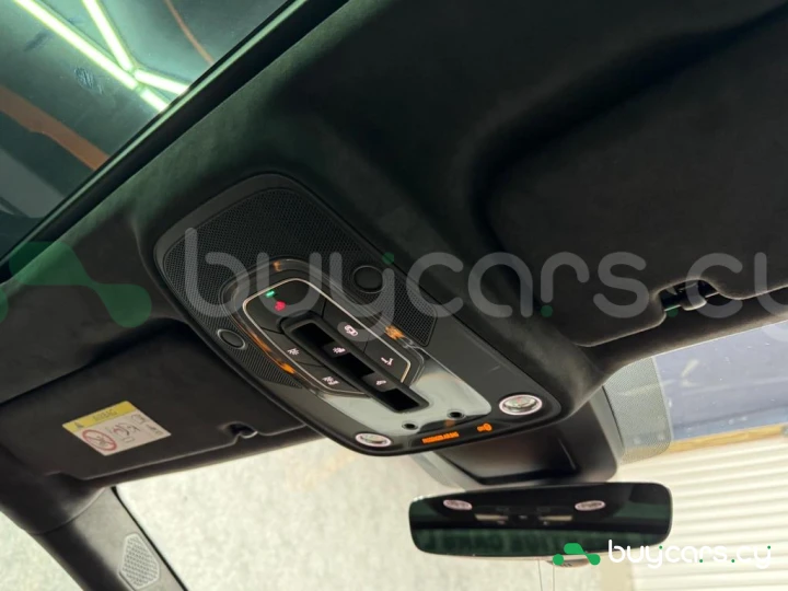 Lamborghini Urus Оранжевый