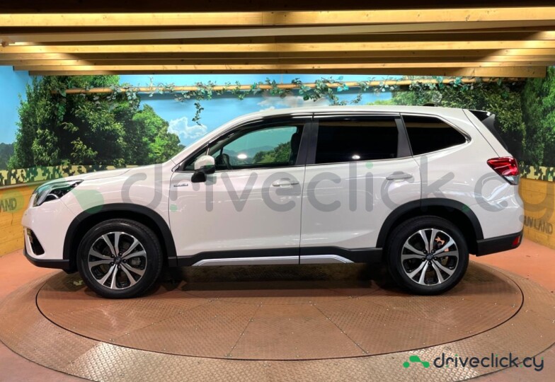 Subaru Forester White