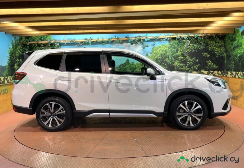 Subaru Forester White