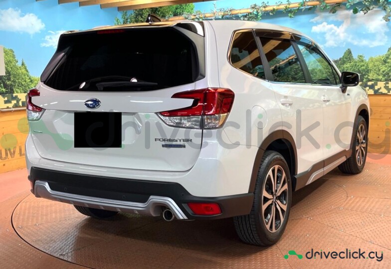 Subaru Forester White