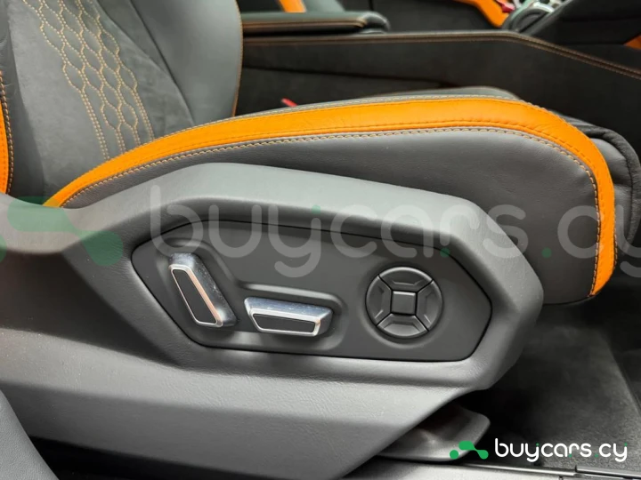 Lamborghini Urus Оранжевый